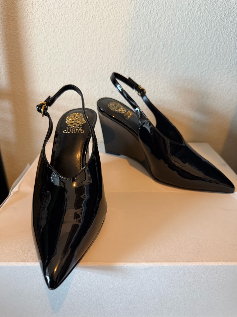 Vince Camuto ❣️ “Meristi” Patent Slingback Wedge Pumps